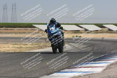 media/Aug-04-2024-TrackDaz (Sun) [[e1ff0814b6]]/Group B/1220pm (Wheelie Bump)/